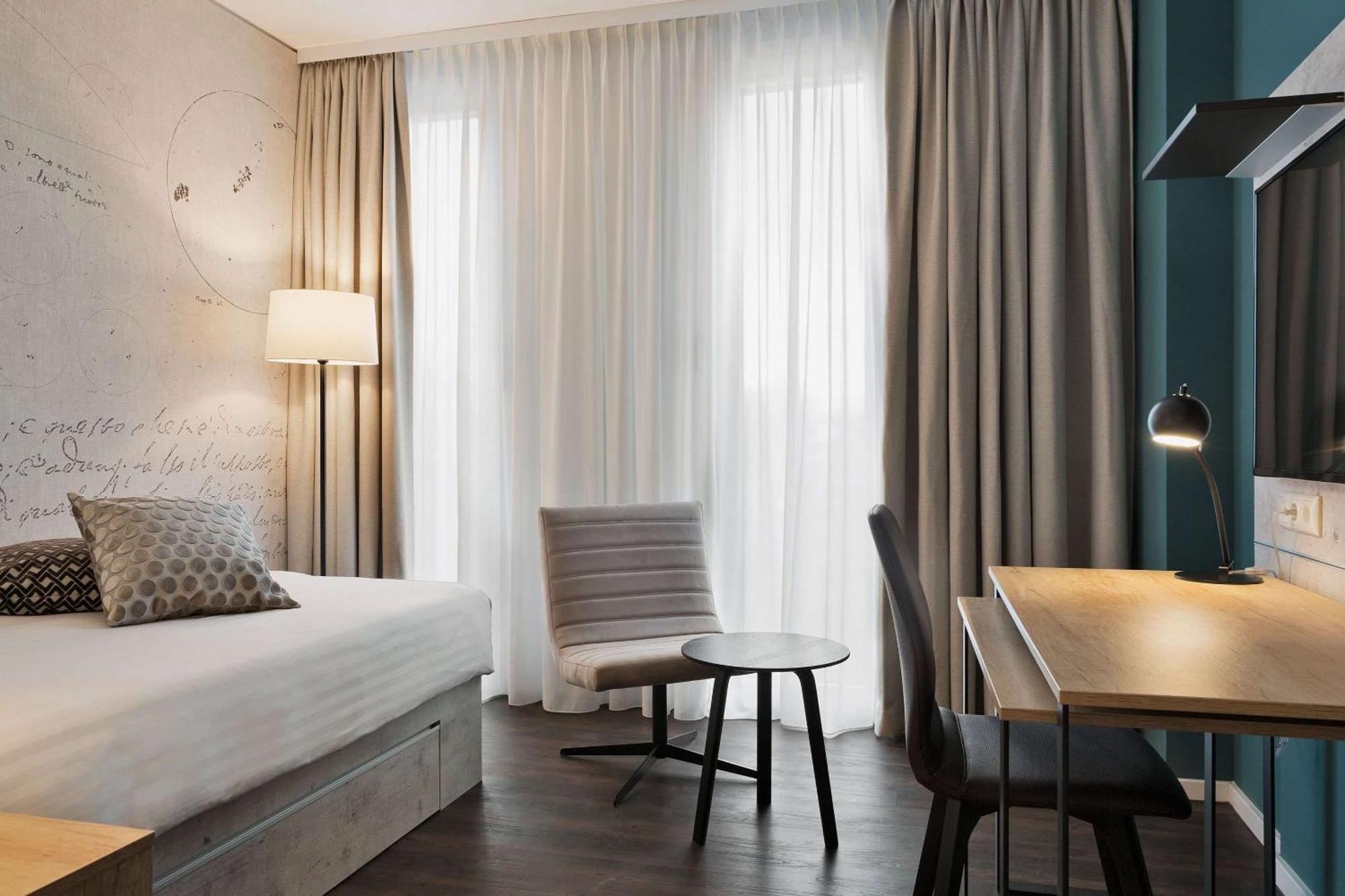 Stellaris Apartment Hotel Garching bei München Exteriör bild