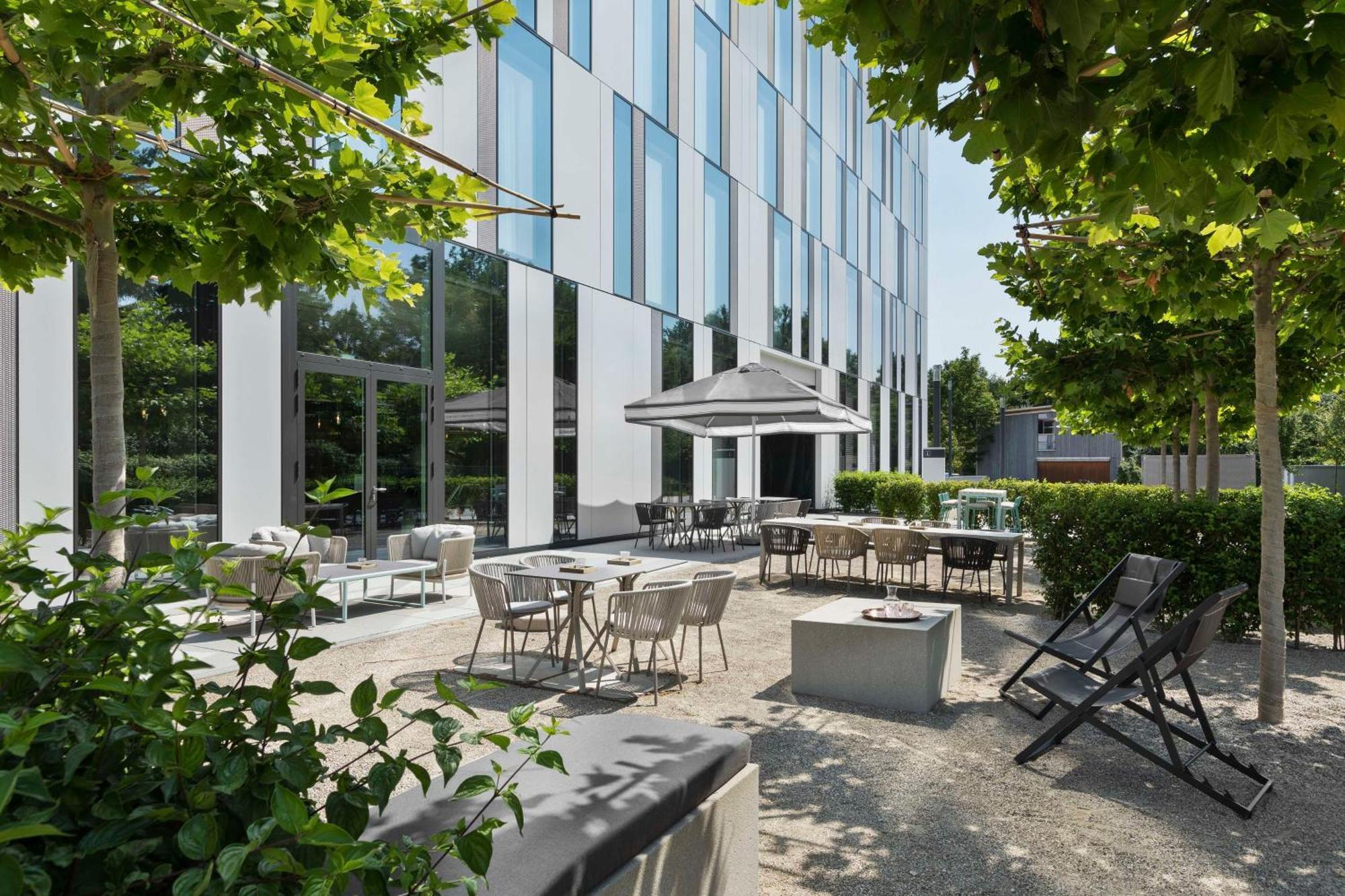 Stellaris Apartment Hotel Garching bei München Exteriör bild